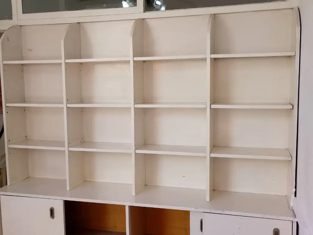 Foto de Monoambiente dividido configurado como 2 oficinas muy luminosas y, imagen 5