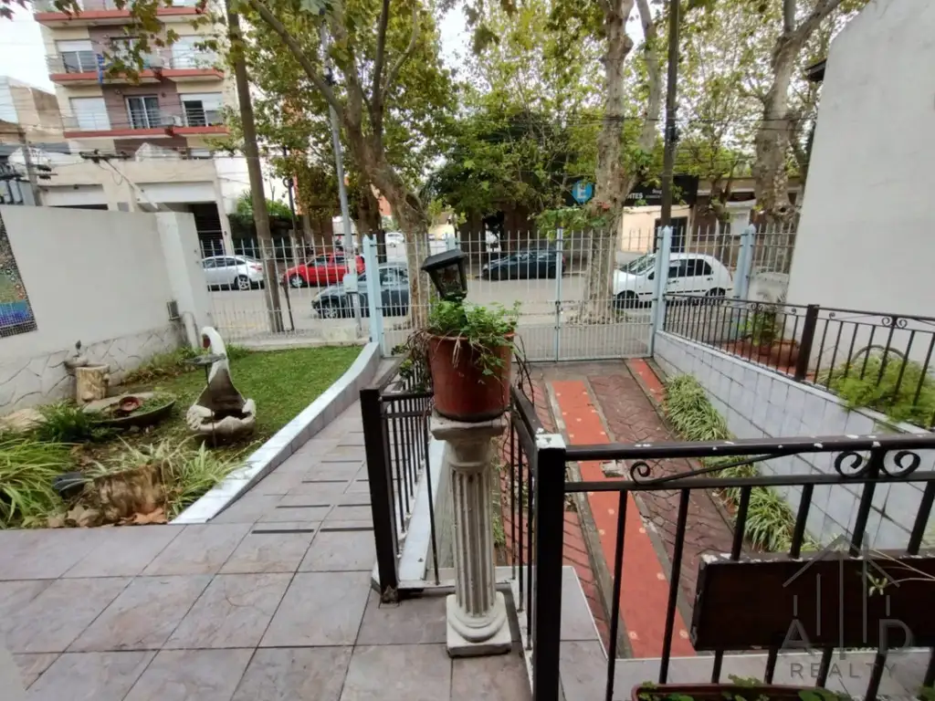 Foto de Casa en alquiler Florencio Varela Inmejorable zona, imagen 2