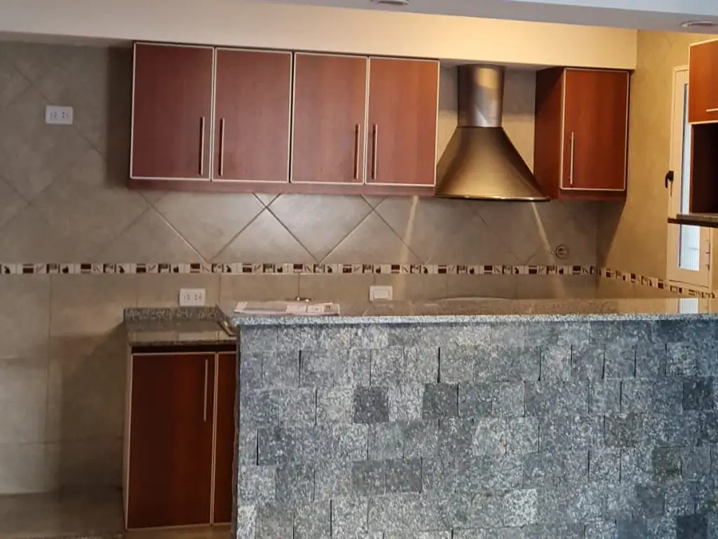 Foto de Departamento en alquiler en El Palomar DOS AMBIENTES PLANTA ALTA PARA, imagen 2