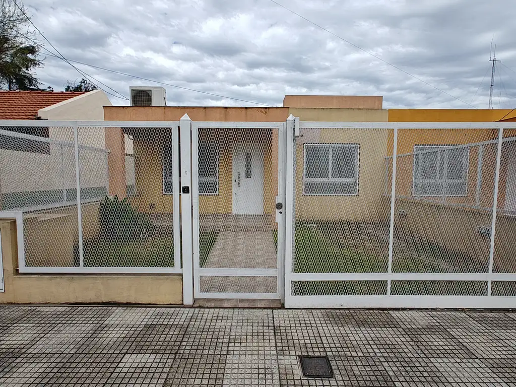 Foto de Casa en alquiler en Merlo Sur, imagen 1