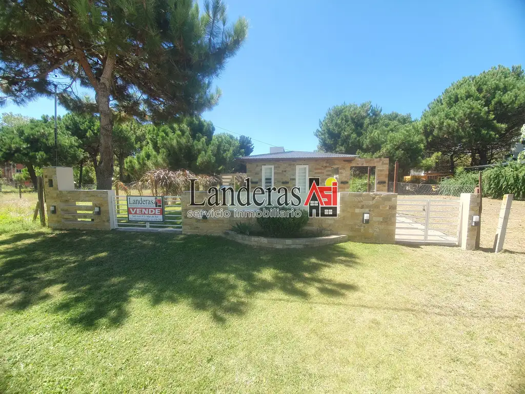 Foto de Complejo de Departamentos con piscina - La Retirada -, imagen 5