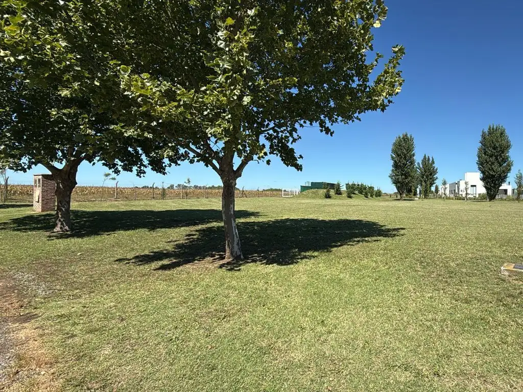 Foto de Terreno en venta en barrio privado en Junin, imagen 1