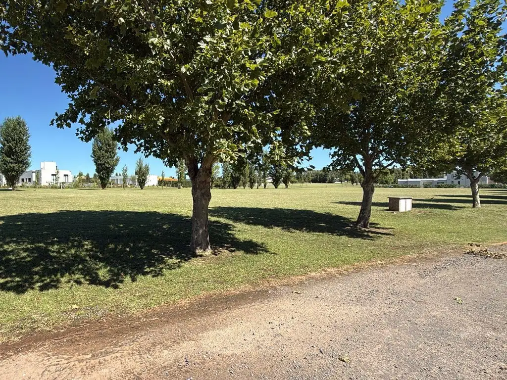 Foto de Terreno en venta en barrio privado en Junin, imagen 3