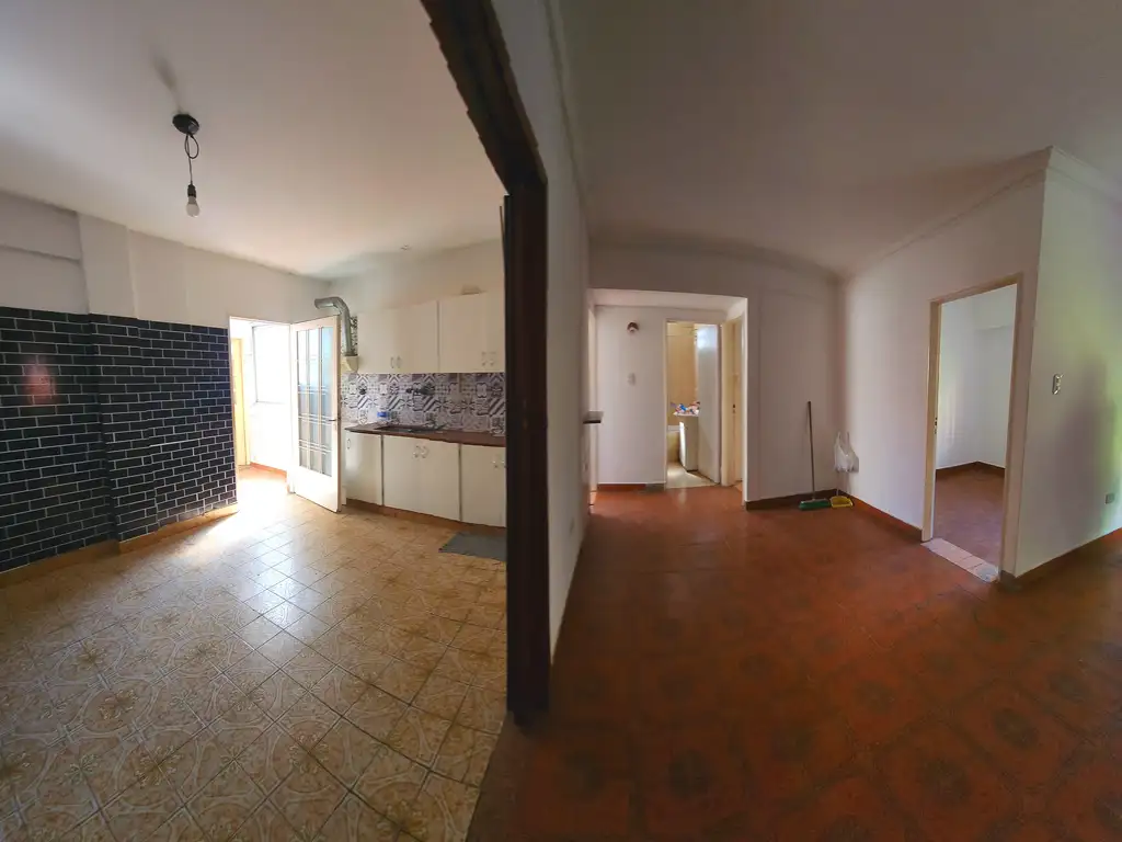 Foto de 4 amb. centrico 2 baños .balcon, imagen 1