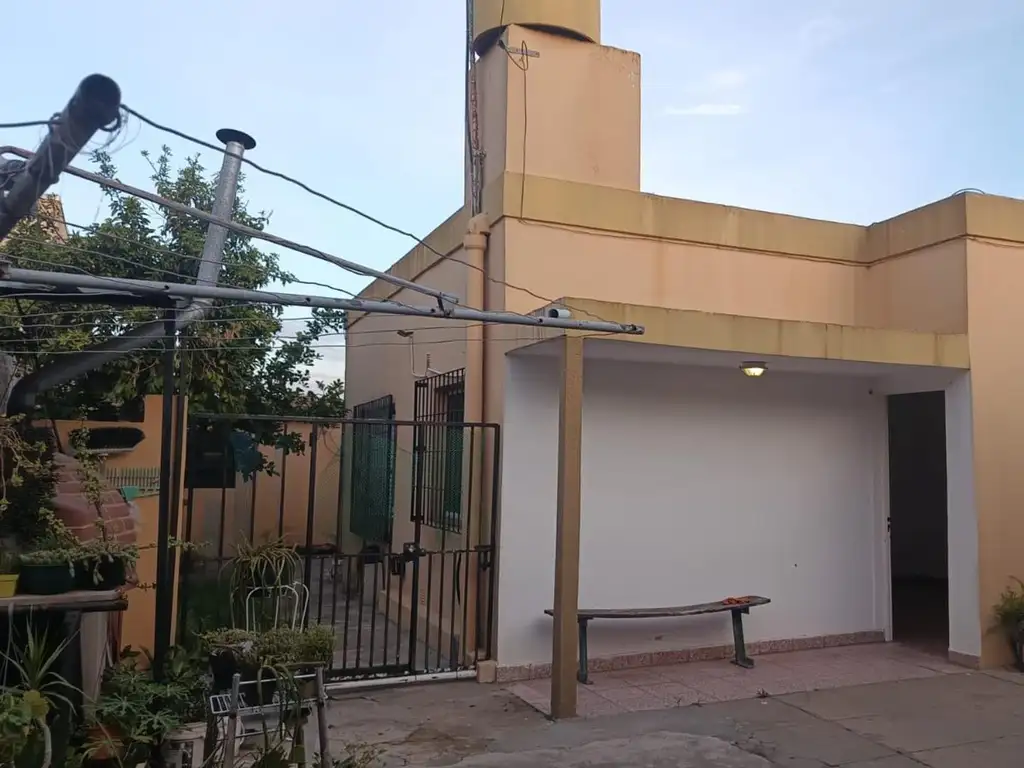 Foto de Muy buen departamento al fondo, imagen 1