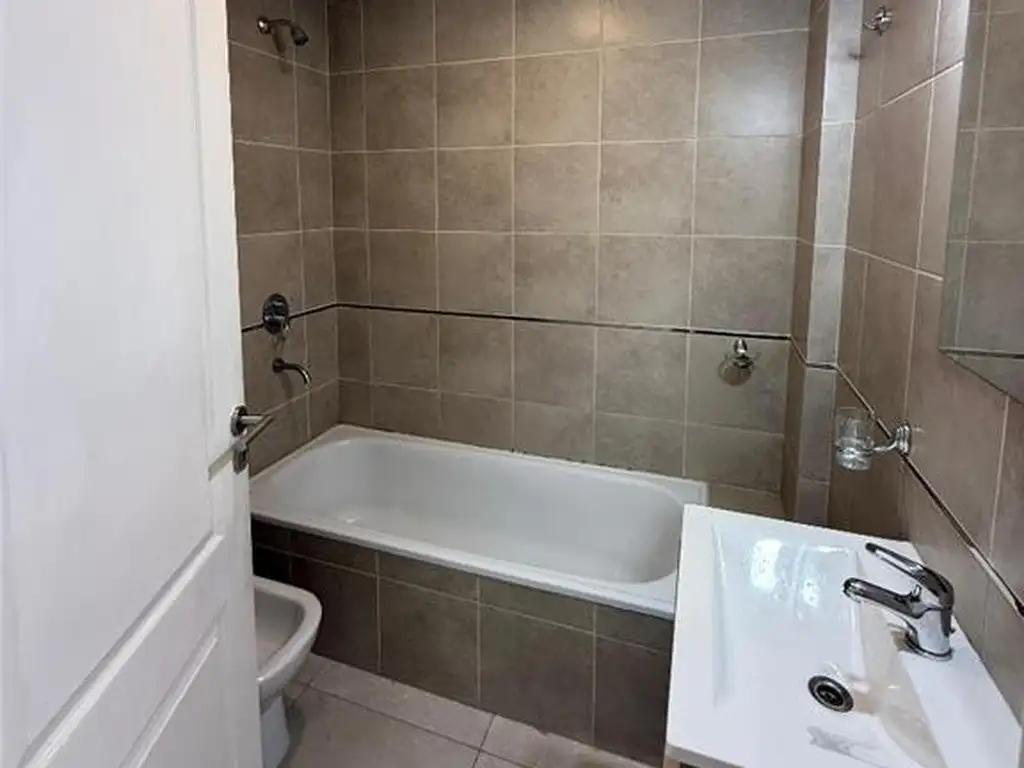 Foto de DEPARTAMENTO 3 AMBIENTES - CENTRO NORTE, RÍO GRANDE, imagen 2