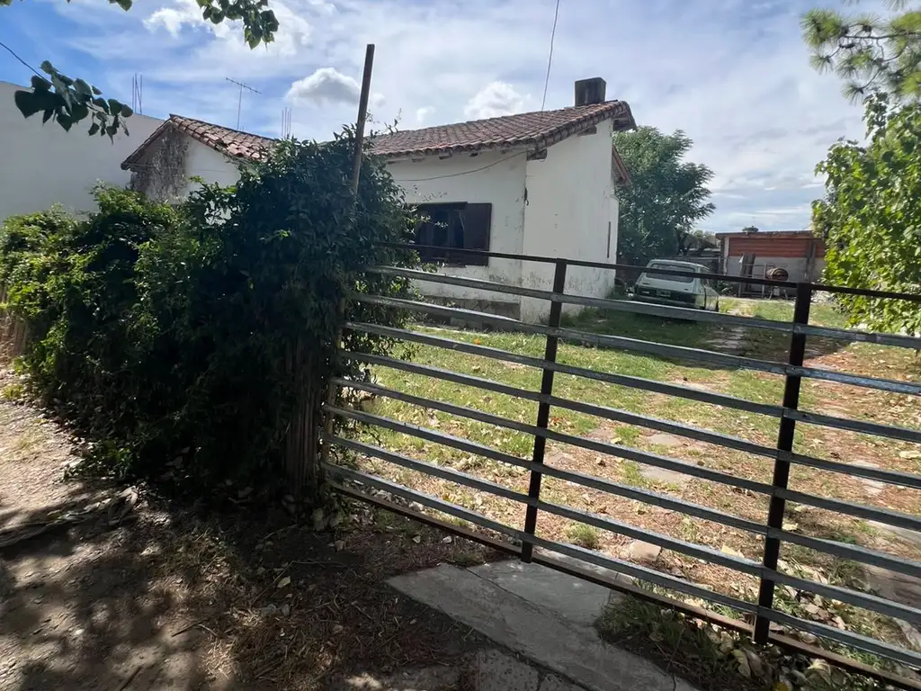 Foto de OPORTUNIDAD! CASA, A RECONSTRUIR, SOBRE LA AVENIDA PRINCIPAL EN VENTA, imagen 5