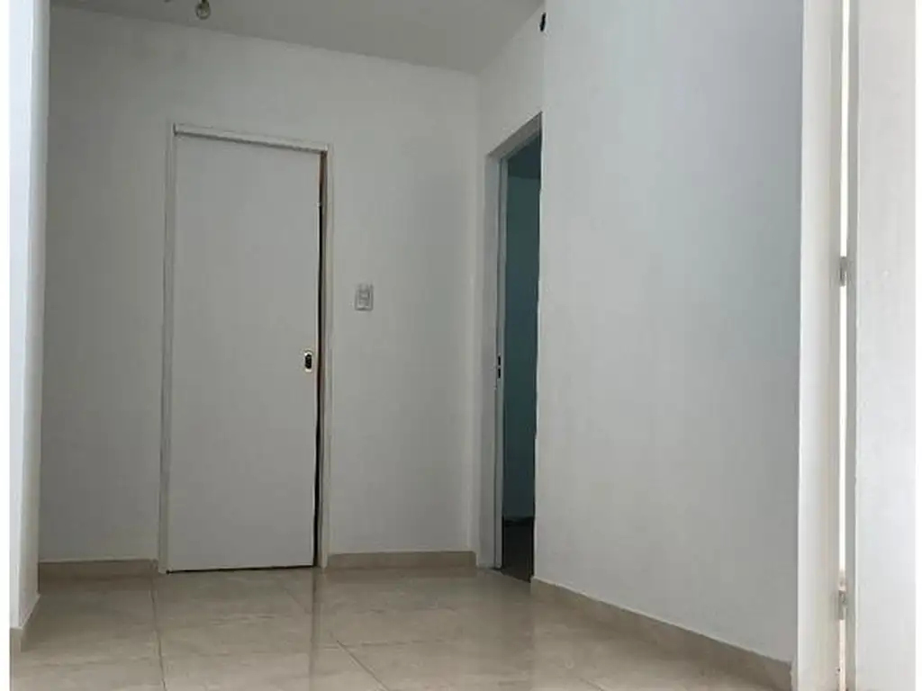 Foto de CASA A NUEVO CON GALPON PARA TRABAJAR, imagen 2