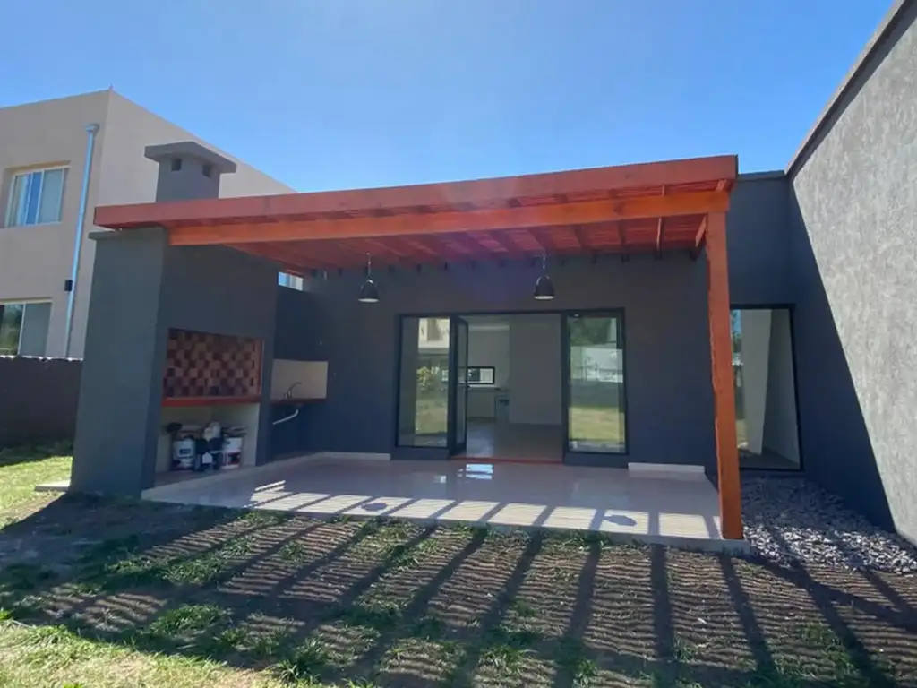 Foto de Casa 4 ambientes en venta - Barrio Santa Guadalupe Pilar del Este, imagen 5