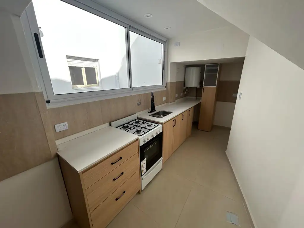 Foto de PH 4 AMBIENTES CON TERRAZA RECICLADO BARRACAS VENTA, imagen 1