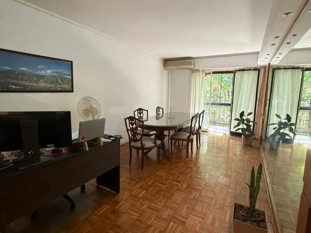 Foto de VENTA DE CUATRO AMB EN PALERMO CON BALCON GRANDE LUMINOSO!, imagen 3