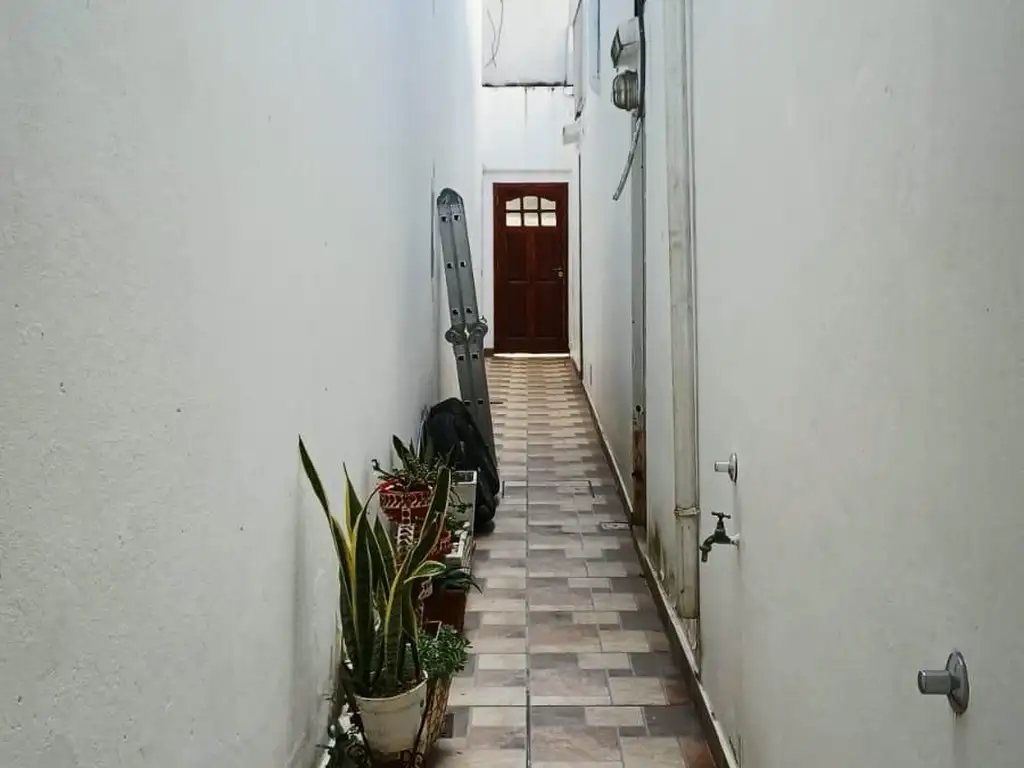 Foto de PH PLANTA BAJA 3 AMBIENTES PATIO TERRAZA SIN EXPENSAS-PARQUE CHACABUCO, imagen 1
