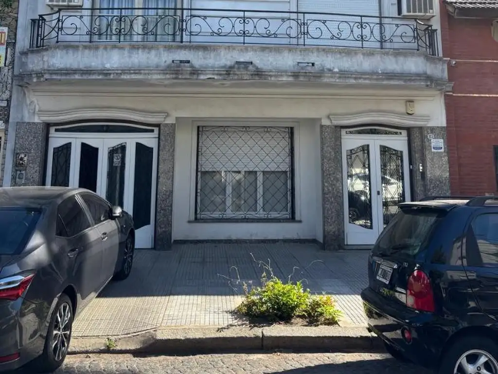 Foto de PH 4 ambientes en Venta - Liniers, imagen 2