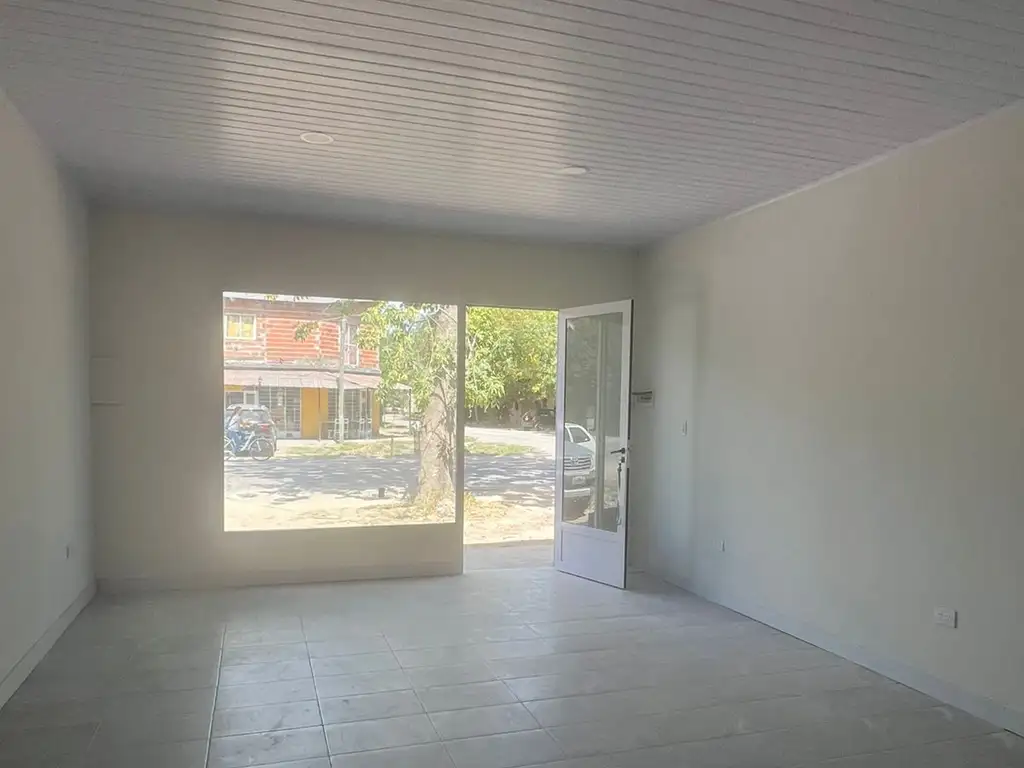 Foto de LOCALES A ESTRENAR, Y SOBRE AVENIDA, EN ALQUILER, GENERAL LAS HERAS, imagen 4