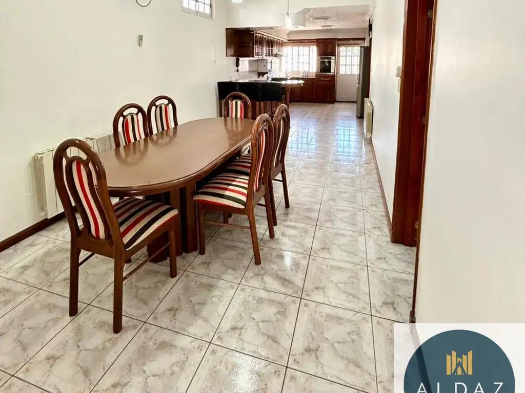 Foto de Casa en alquiler c/ cochera en Punta Alta, imagen 3