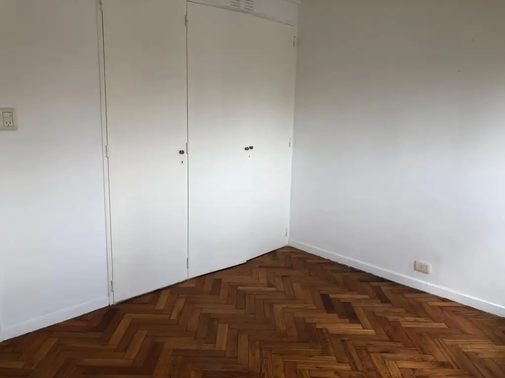Foto de balvanera 4 ambientes con dependencias al frente con balcon reciclado, imagen 5