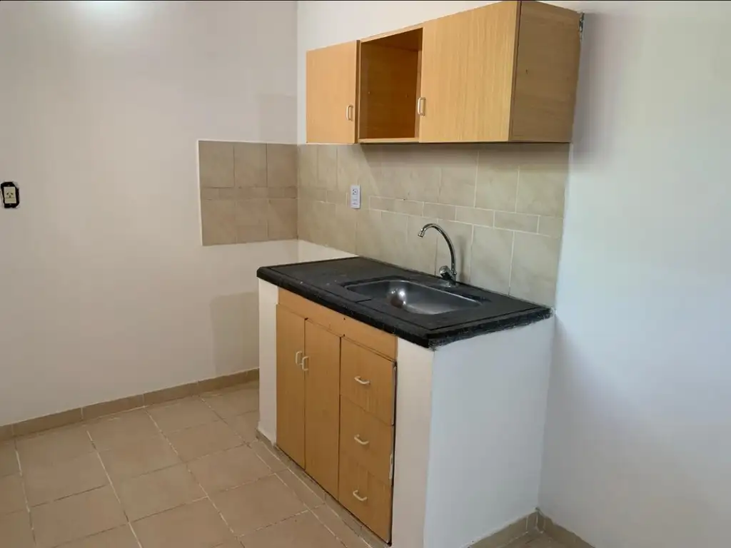 Foto de DEPARTAMENTO 2 AMBIENTES - VILLA CENTENARIO, RESISTENCIA, imagen 4