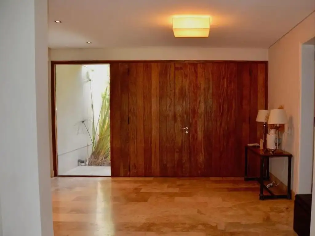 Foto de Casa de 5 dormitorios en venta en el Tortugas CC - Teresa Urdapilleta, imagen 2