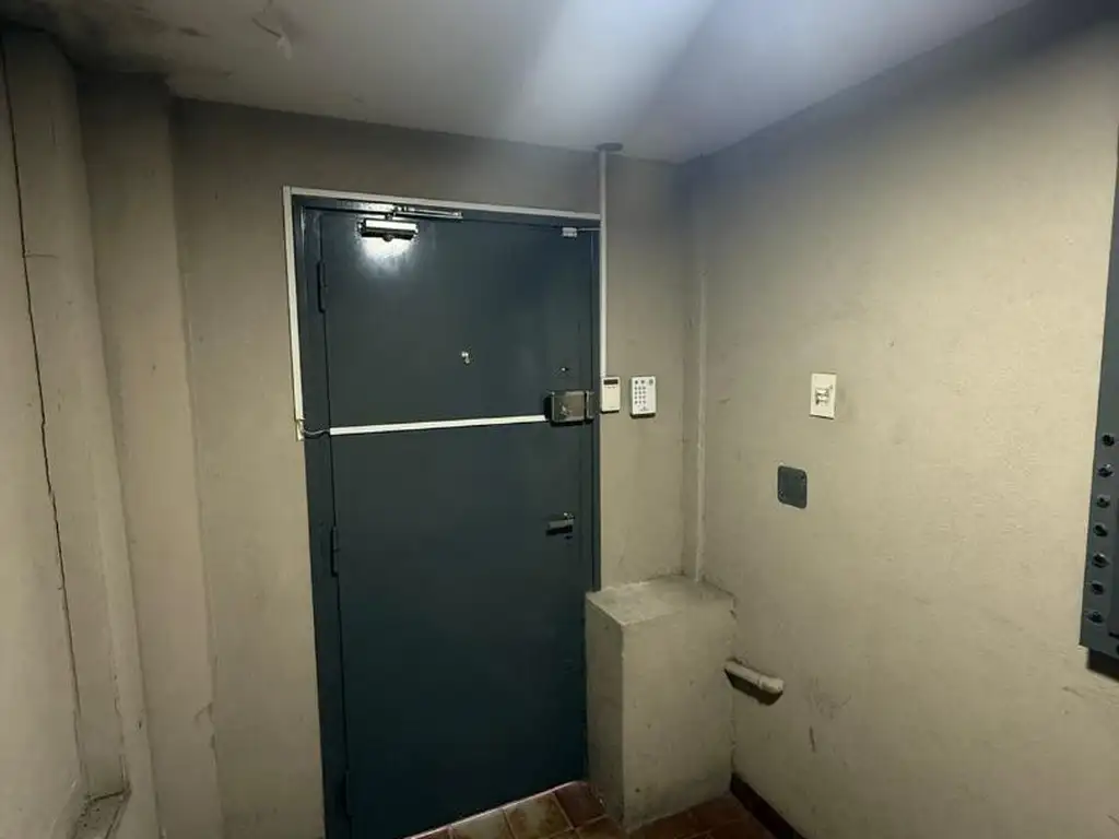 Foto de Fábrica / Galpón de 590 m² en Alquiler - Mataderos, imagen 1