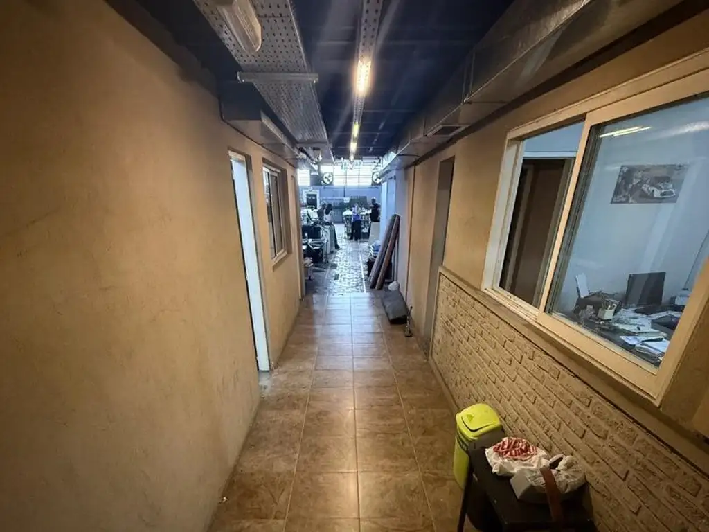 Foto de Fábrica / Galpón de 590 m² en Alquiler - Mataderos, imagen 4
