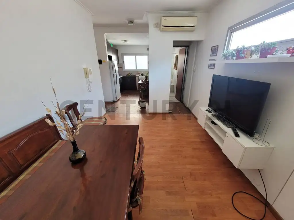 Foto de Departamento de 1 Dormitorio con Cochera en Alquiler, imagen 3