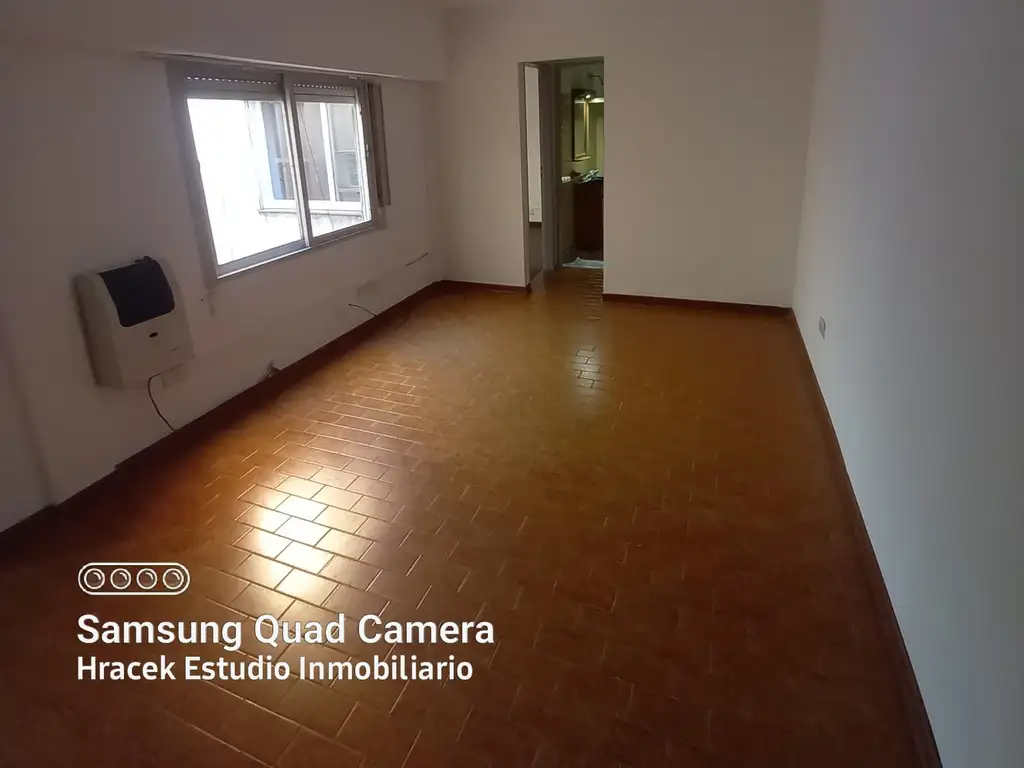 Foto de Alquiler departamento dos ambientes en muy buen estado, Morón centro, imagen 1