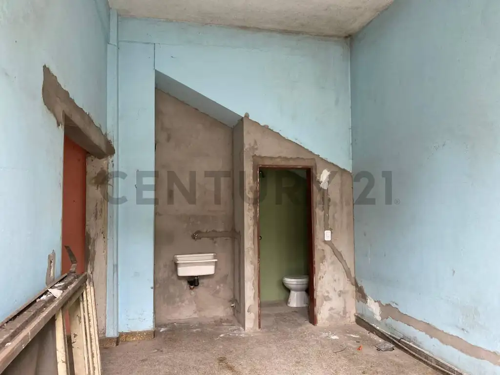 Foto de ALQUILER DEPOSITO CON COCHERA EN LANUS, imagen 2