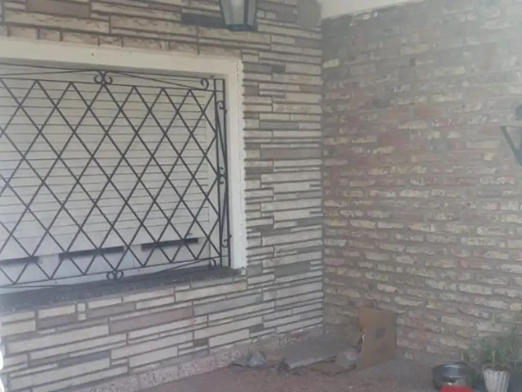 Foto de ALQUILER - CASA 3 AMB. - PATIO AL FRENTE - PALOMAR, imagen 4
