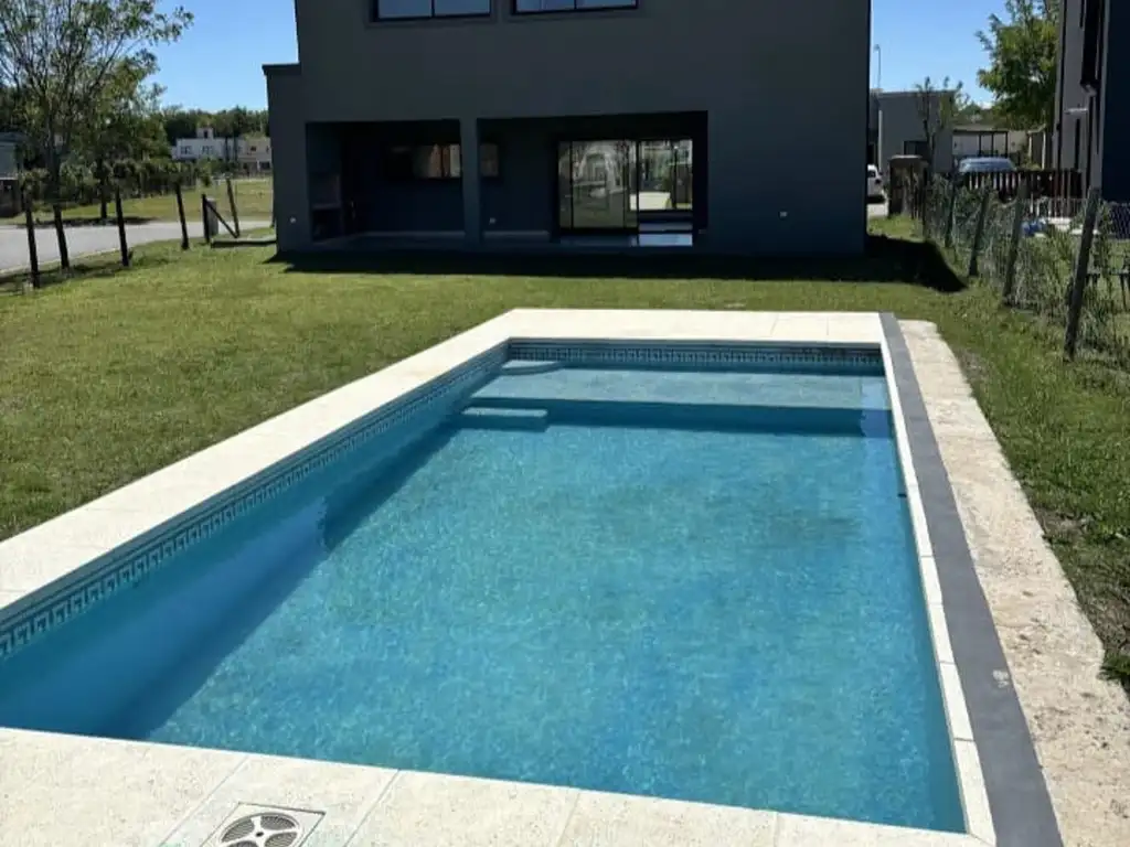 Foto de SE ALQUILA CASA ESTRENAR PILAR, imagen 2