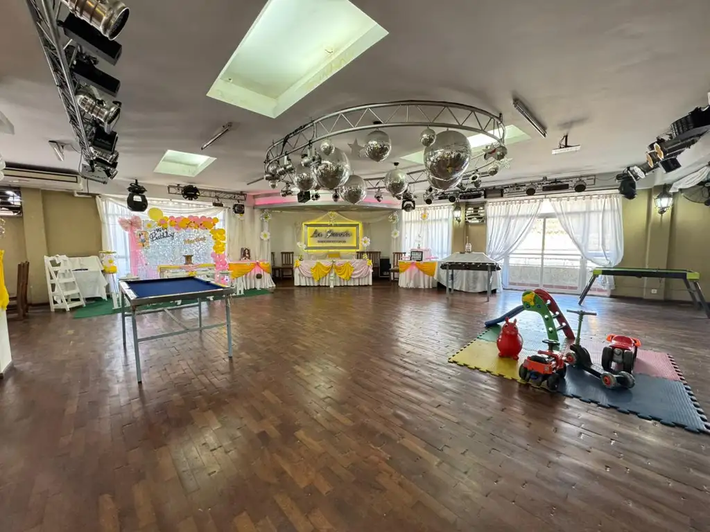 Foto de Salon en Alquiler en Merlo Norte, imagen 4