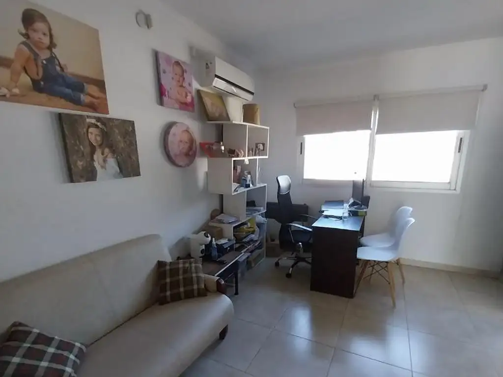 Foto de CASA DE DOS PLANTAS, imagen 1