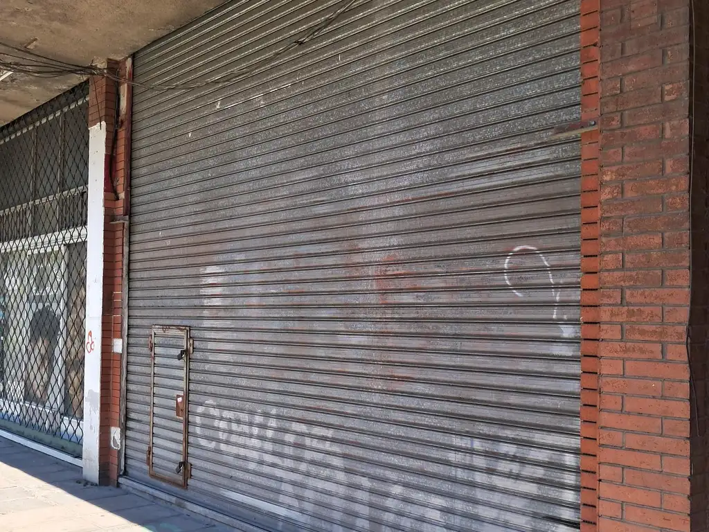 Foto de LOCAL EN CENTRO COMERCIAL- MUY CONCURRIDO, imagen 1