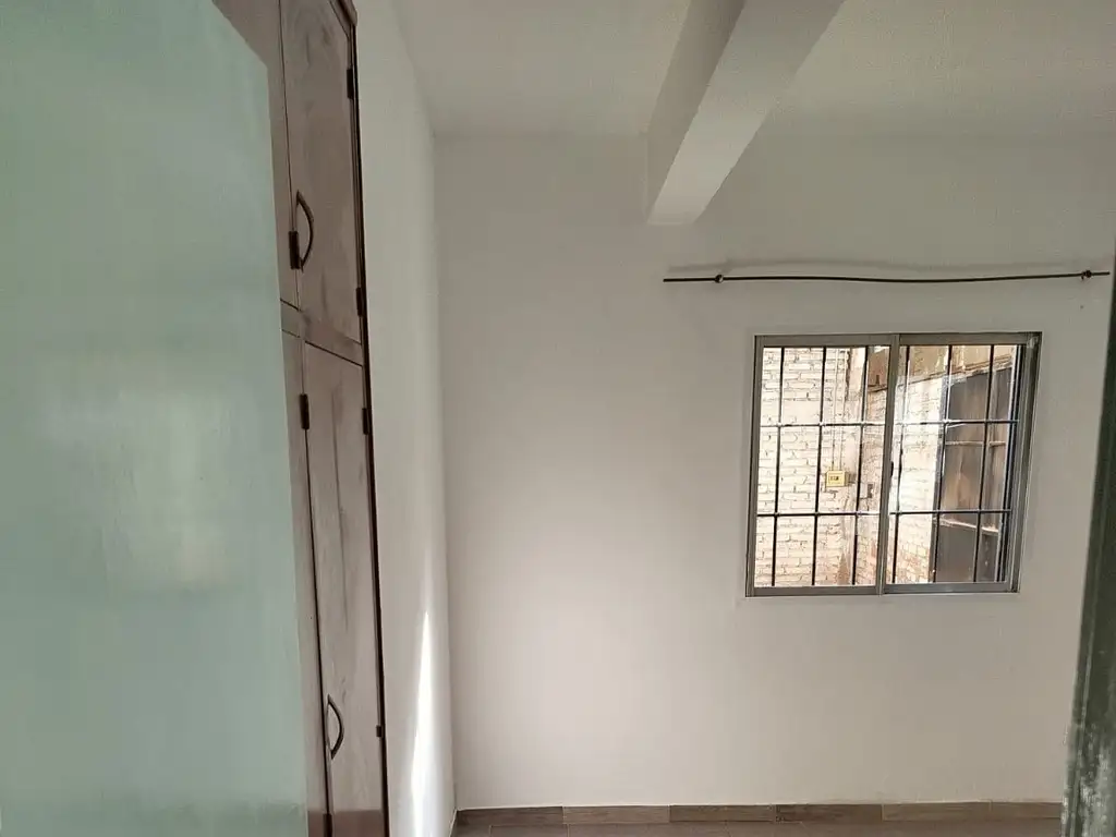 Foto de EXCELENTE DEPARTAMENTO EN GODOY CRUZ, imagen 1