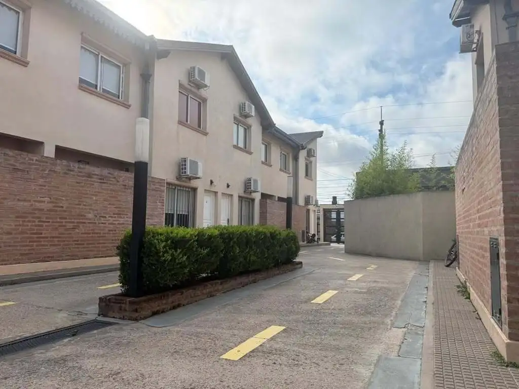 Foto de Casa Dúplex en Alquiler en Zarate Centro, Zárate, G.B.A. Zona Norte, imagen 3