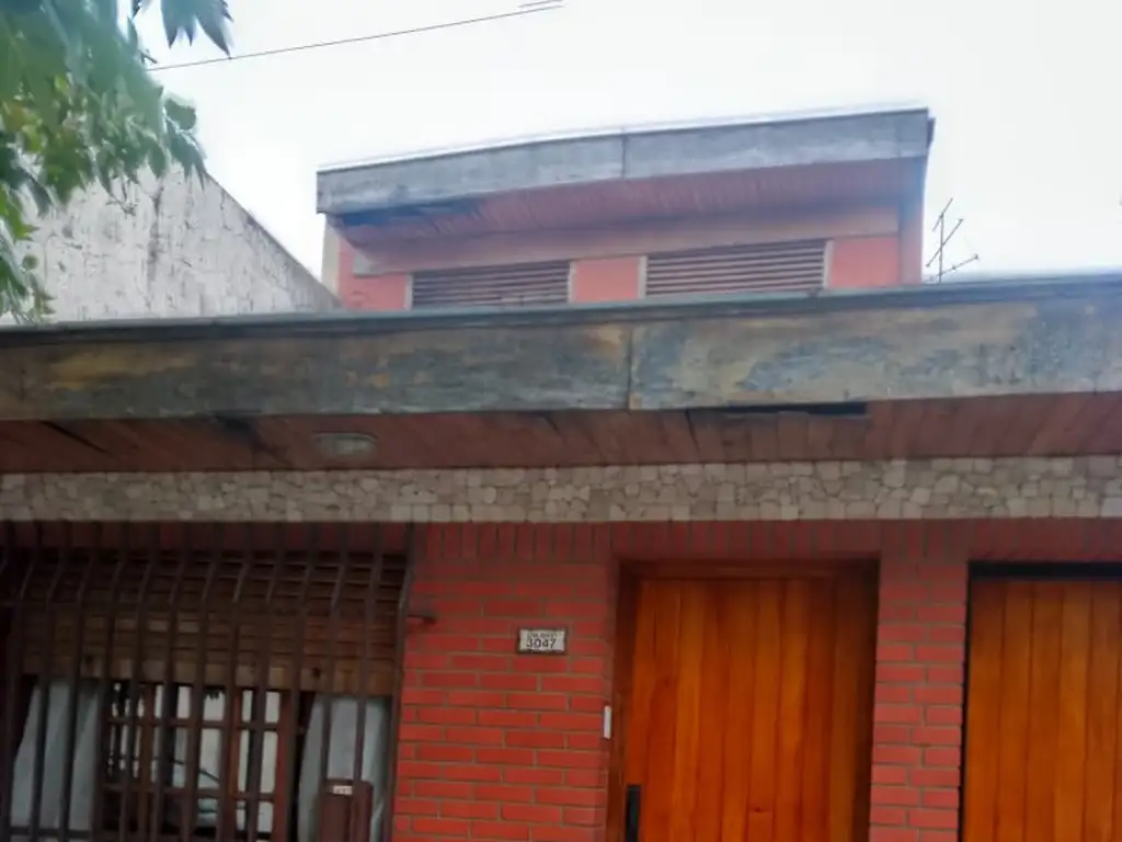 Foto de Venta de casa con 3 departamentos, imagen 4