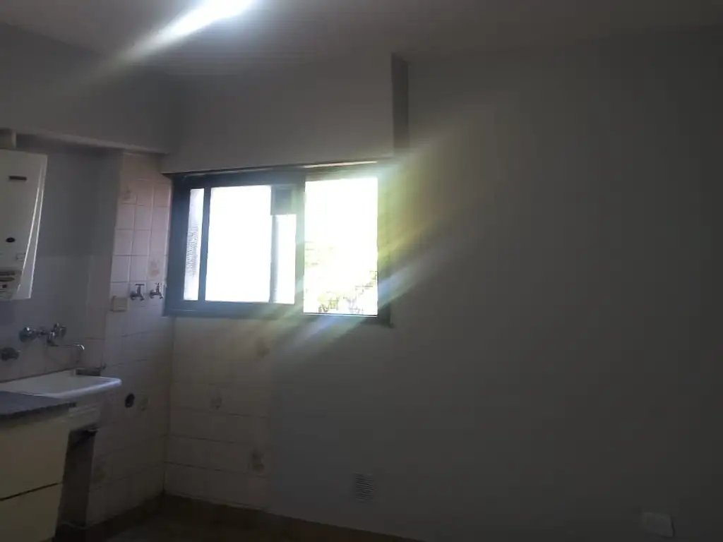 Foto de ALQUILER DE PH - FLORESTA $1.300.000, imagen 2