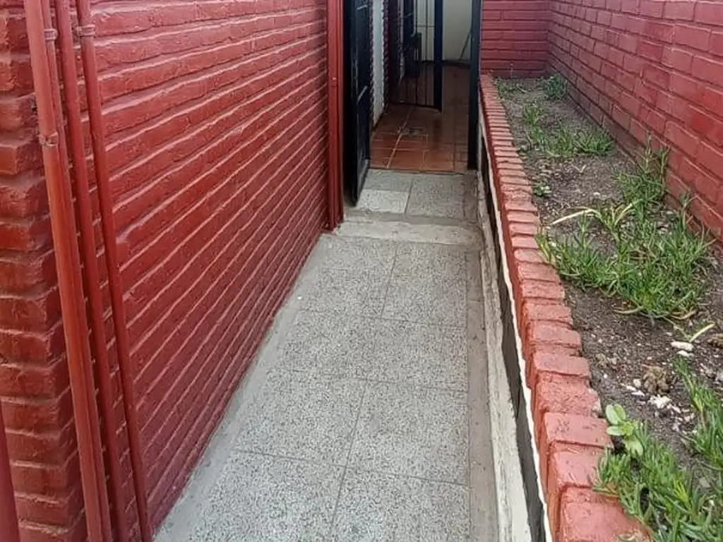 Foto de VENTA. DPTO 2 AMBIENTES. PUNTA MOGOTES, imagen 2