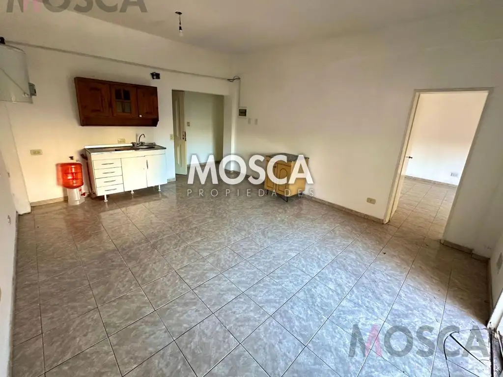 Foto de Departamento en alquiler pleno centro de Moreno, imagen 1