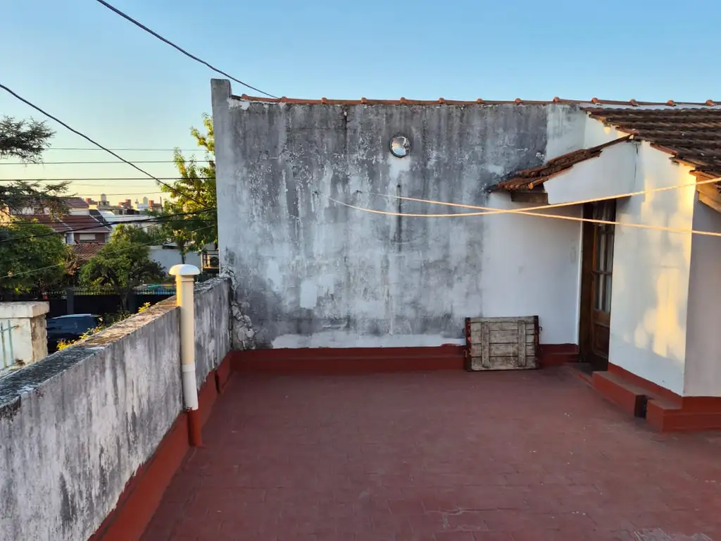 Foto de alquiler casa con cochera en Villa Lugano, imagen 3