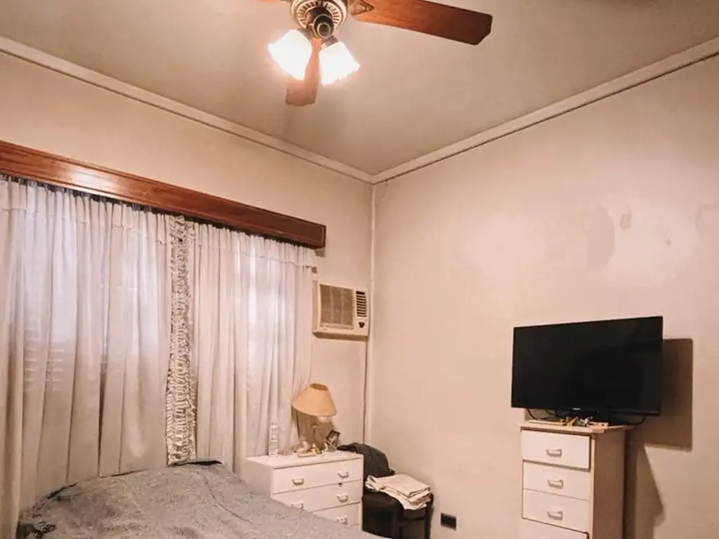 Foto de CASA A LA VENTA EN LINIERS, imagen 5