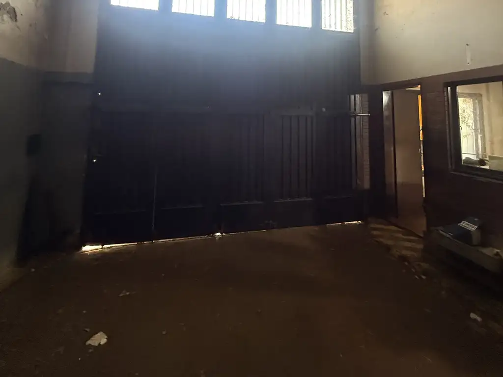 Foto de Excelente Galpón lote propio de 600m2 en alquiler en Tablada, imagen 5