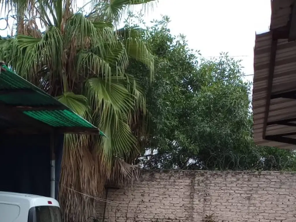 Foto de CASA DE 2 AMBIENTES EN ESQUINA, CON ENTRADA PARA 2 AUTOS, imagen 3