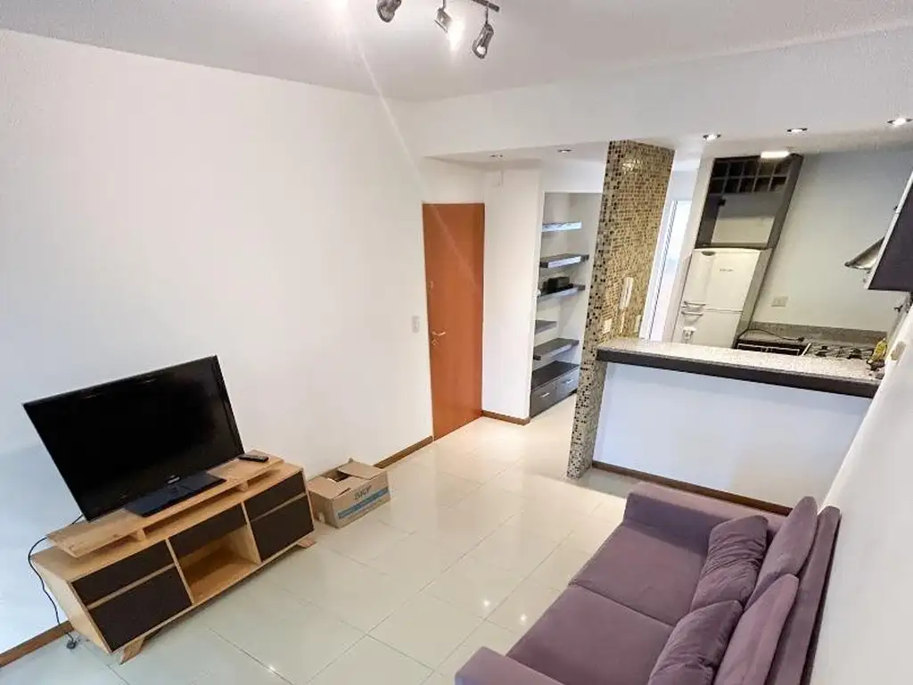 Foto de Departarmento 2 ambientes con doble balcon al frente!!, imagen 1