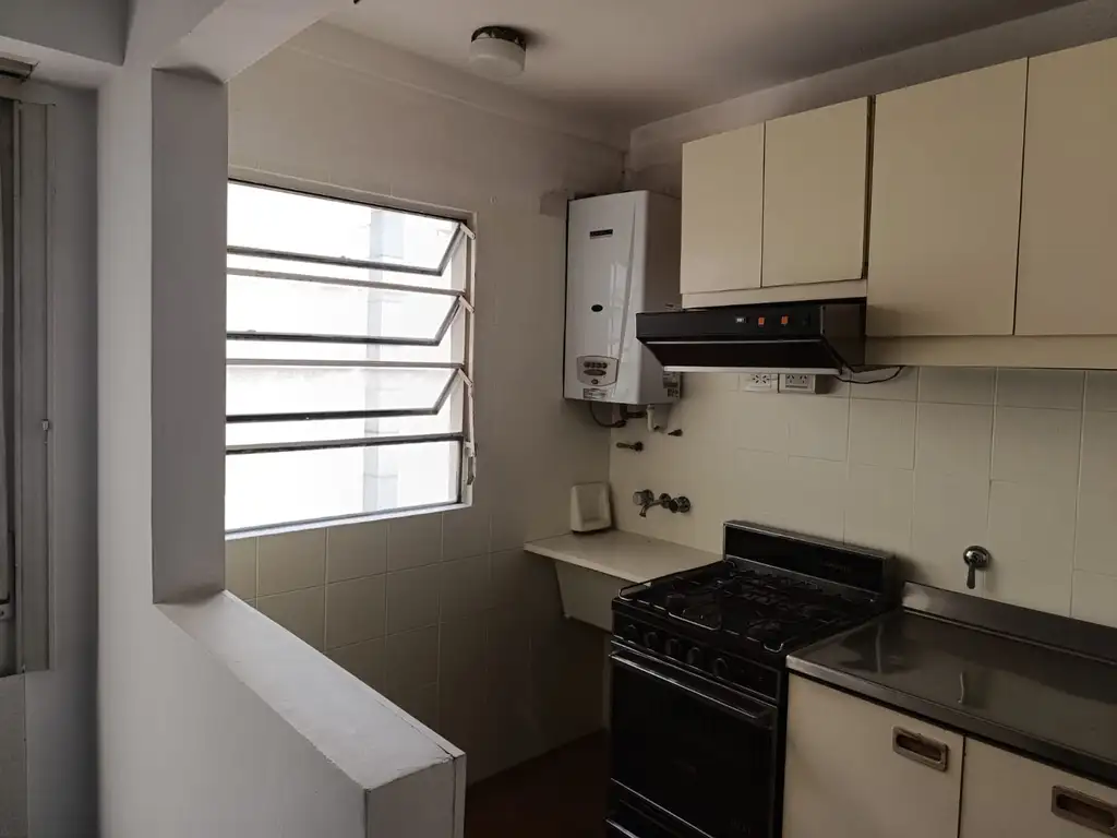 Foto de Departamento 2 amb, en Caballito, Interno, muy luminoso., imagen 2