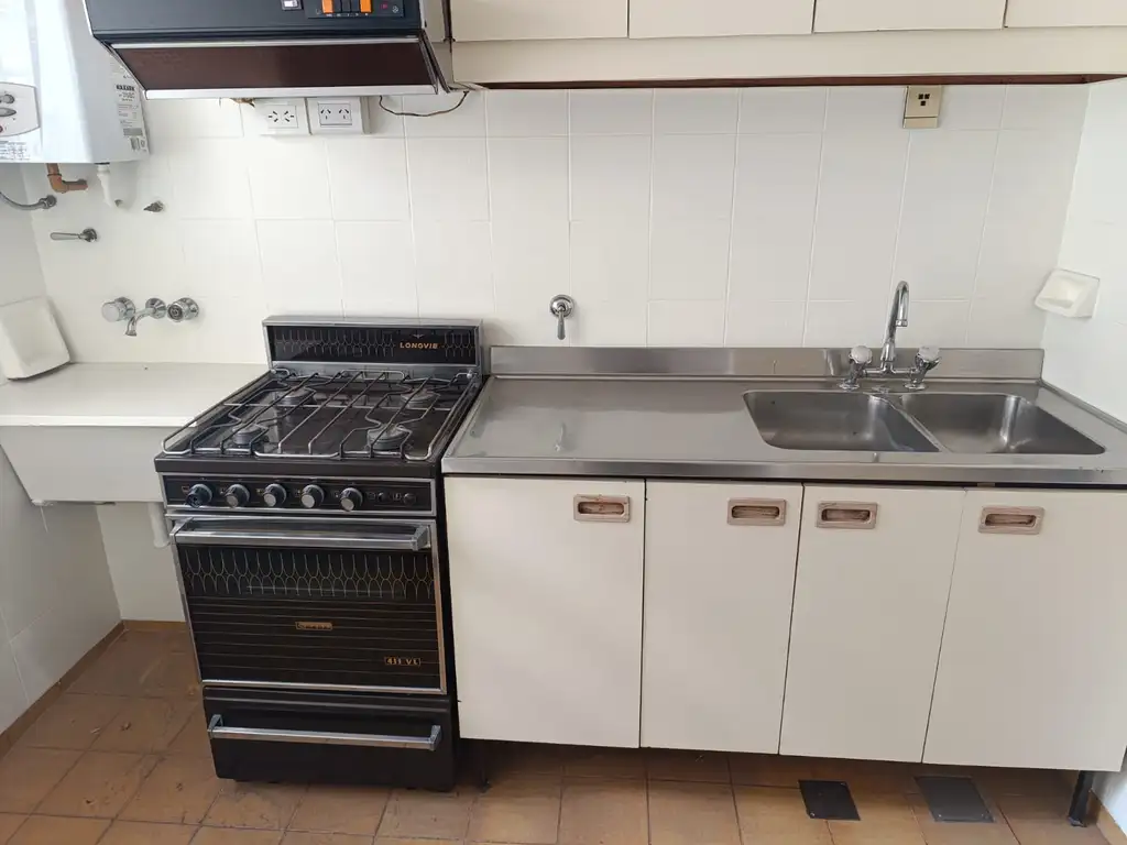 Foto de Departamento 2 amb, en Caballito, Interno, muy luminoso., imagen 3