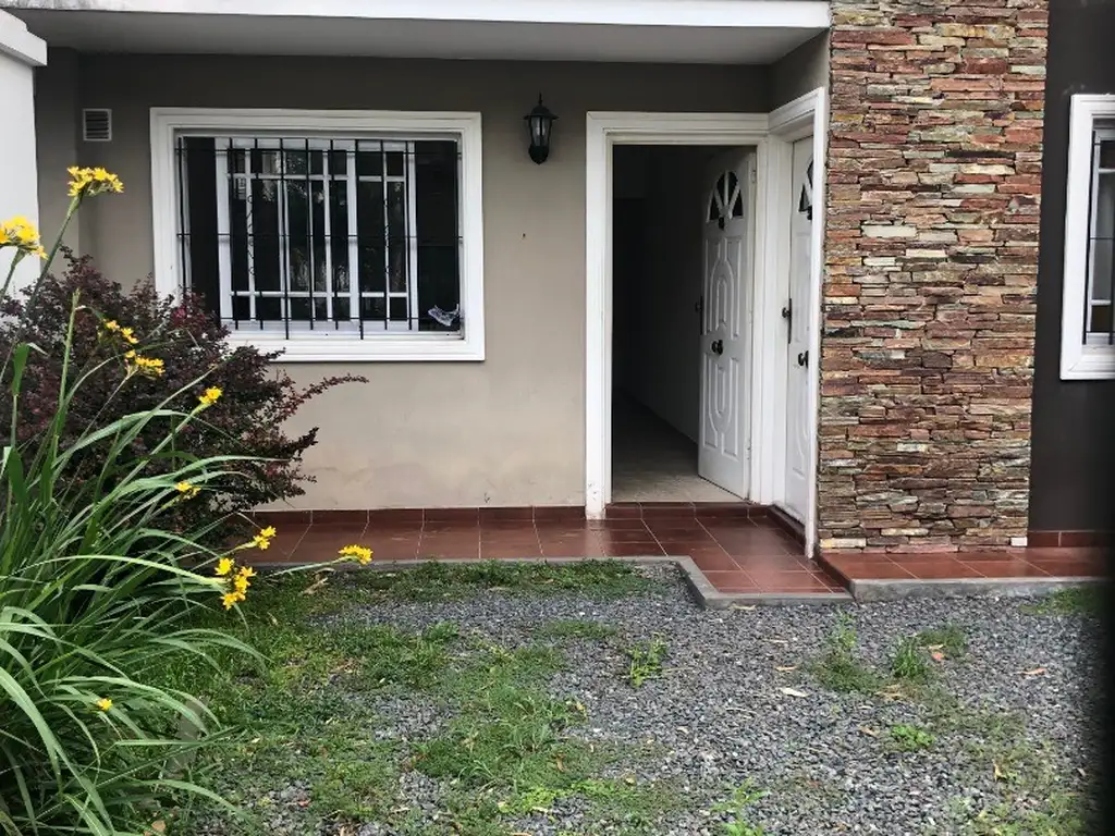 Foto de Departamento tipo dos ambientes en planta baja, imagen 2