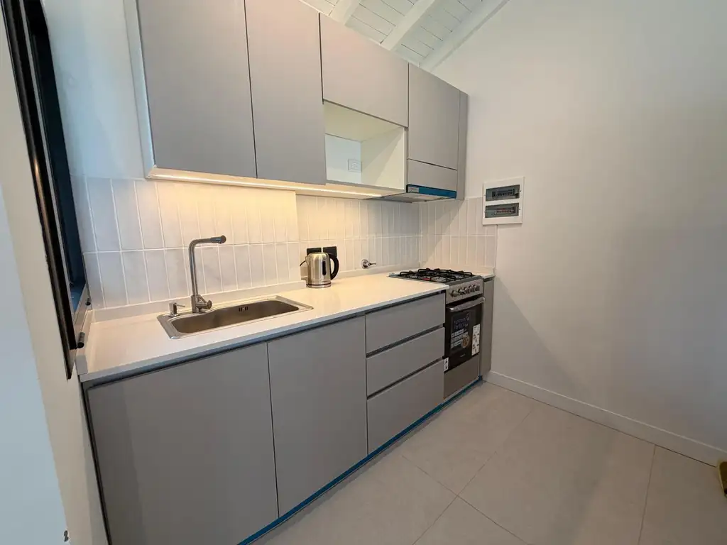 Foto de Casa en alquiler de 3 ambientes - Castelar Norte, imagen 1