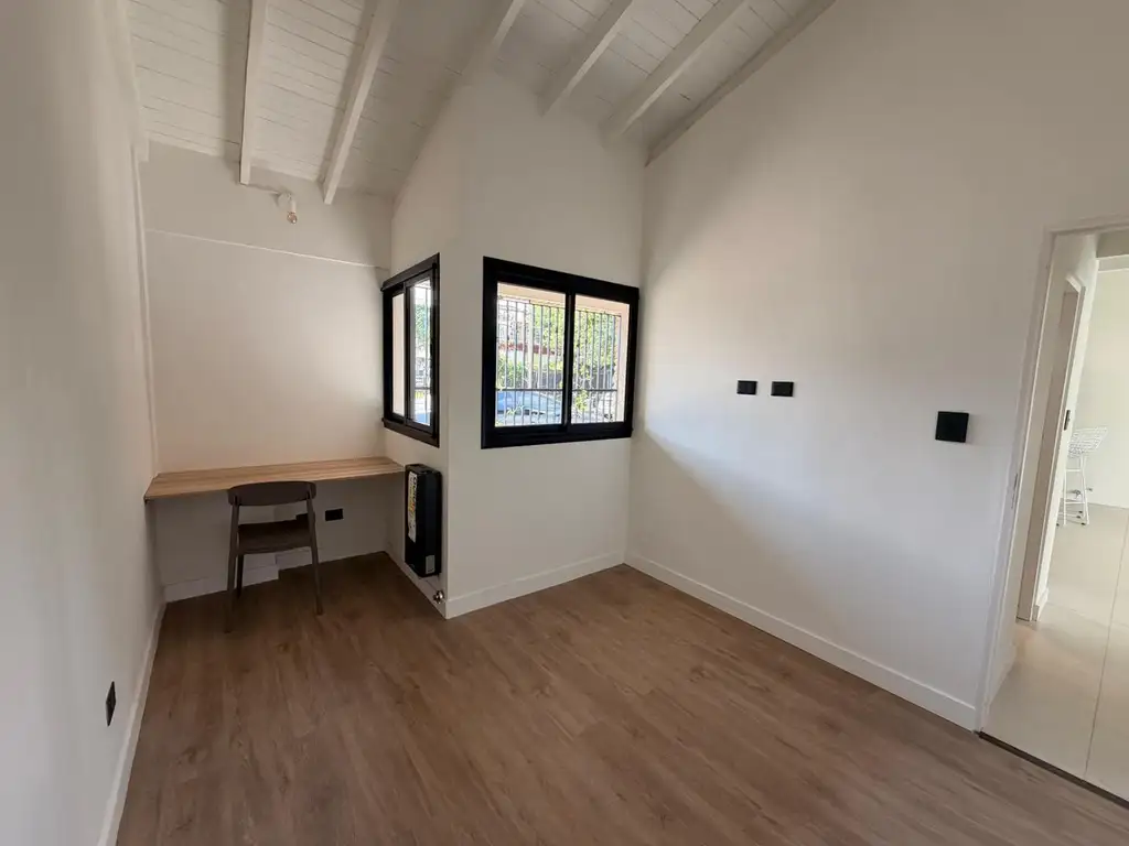 Foto de Casa en alquiler de 3 ambientes - Castelar Norte, imagen 3
