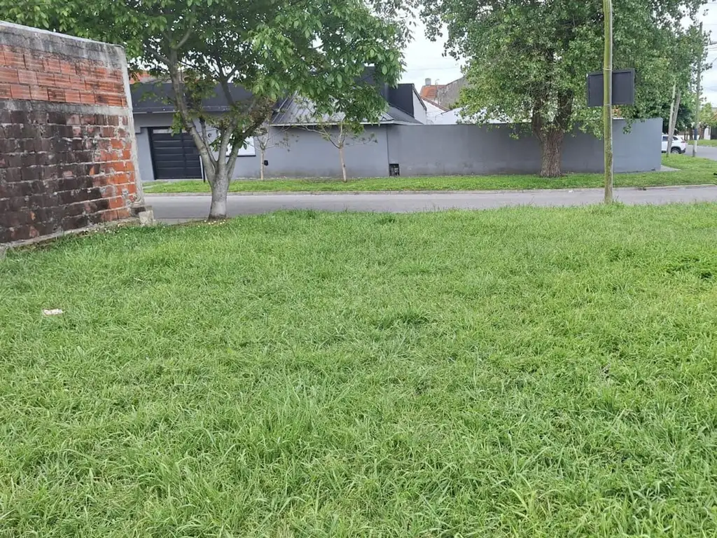 Foto de OPORTUNIDAD LOTE EN ESQUINA GRECIA 1100 ESQUINA BALCARCE, imagen 2