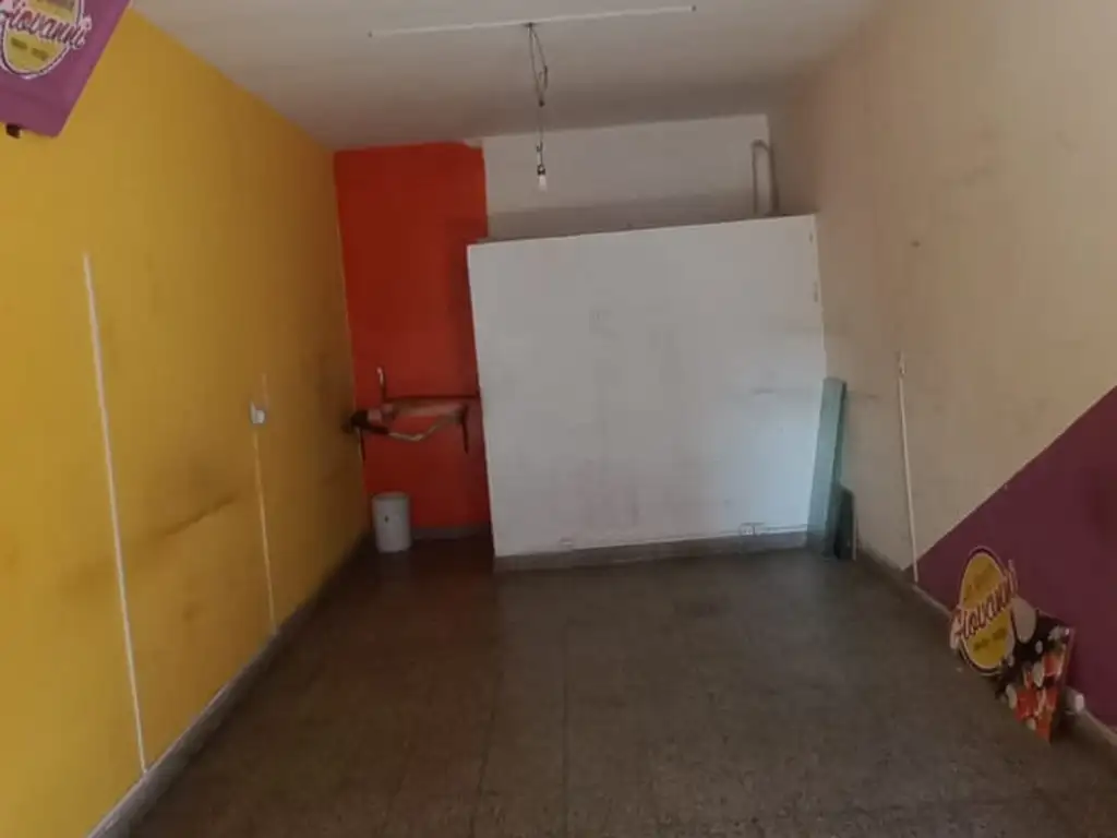 Foto de LOCAL COMERCIAL SOBRE AVENIDA CONCURRIDA, imagen 3